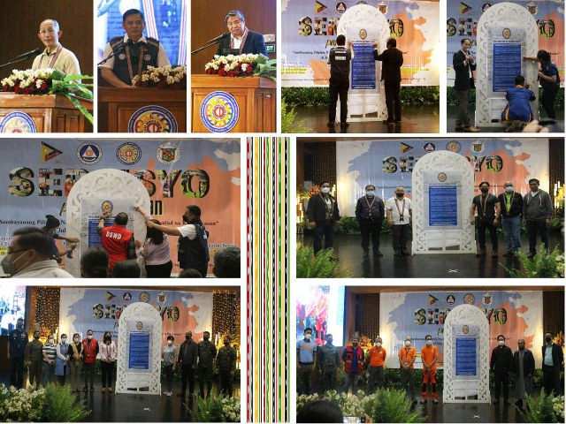 Signing the declaration of commitment embracing the whole of society in strengthening the Cordillera’s disaster resilience