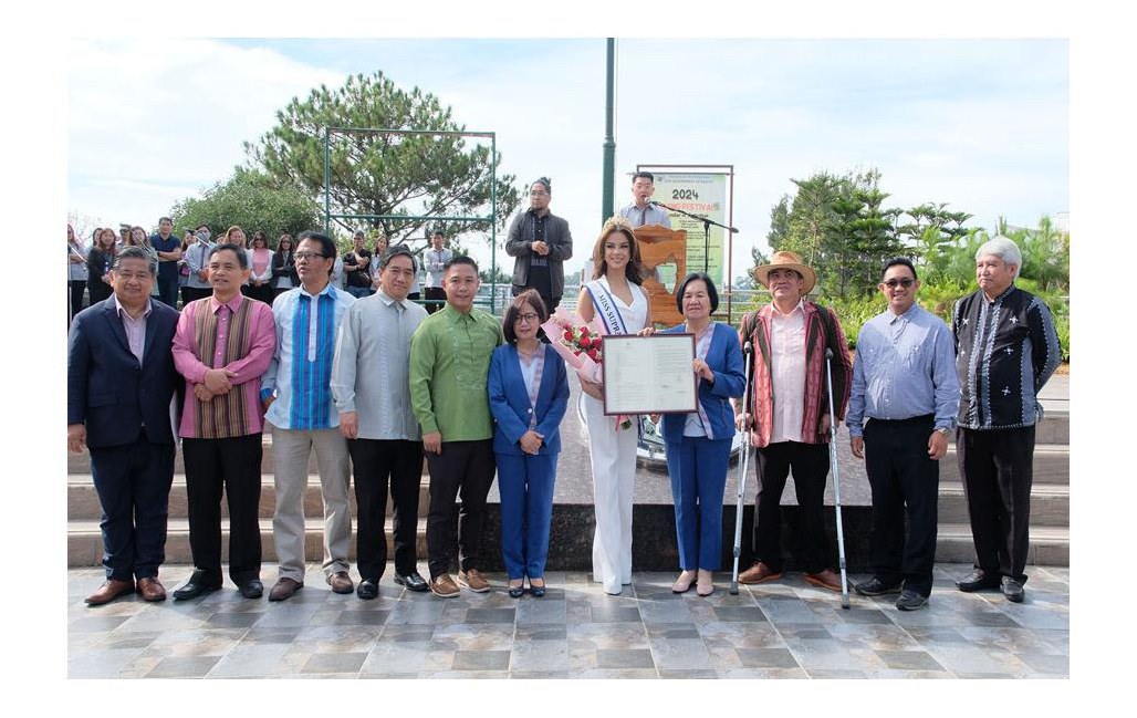 MISS SUPRANATIONAL CONGRATULATED BY THE CITY