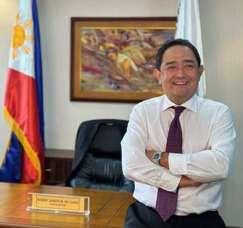 De Claro assumes leadership of the Social Security System