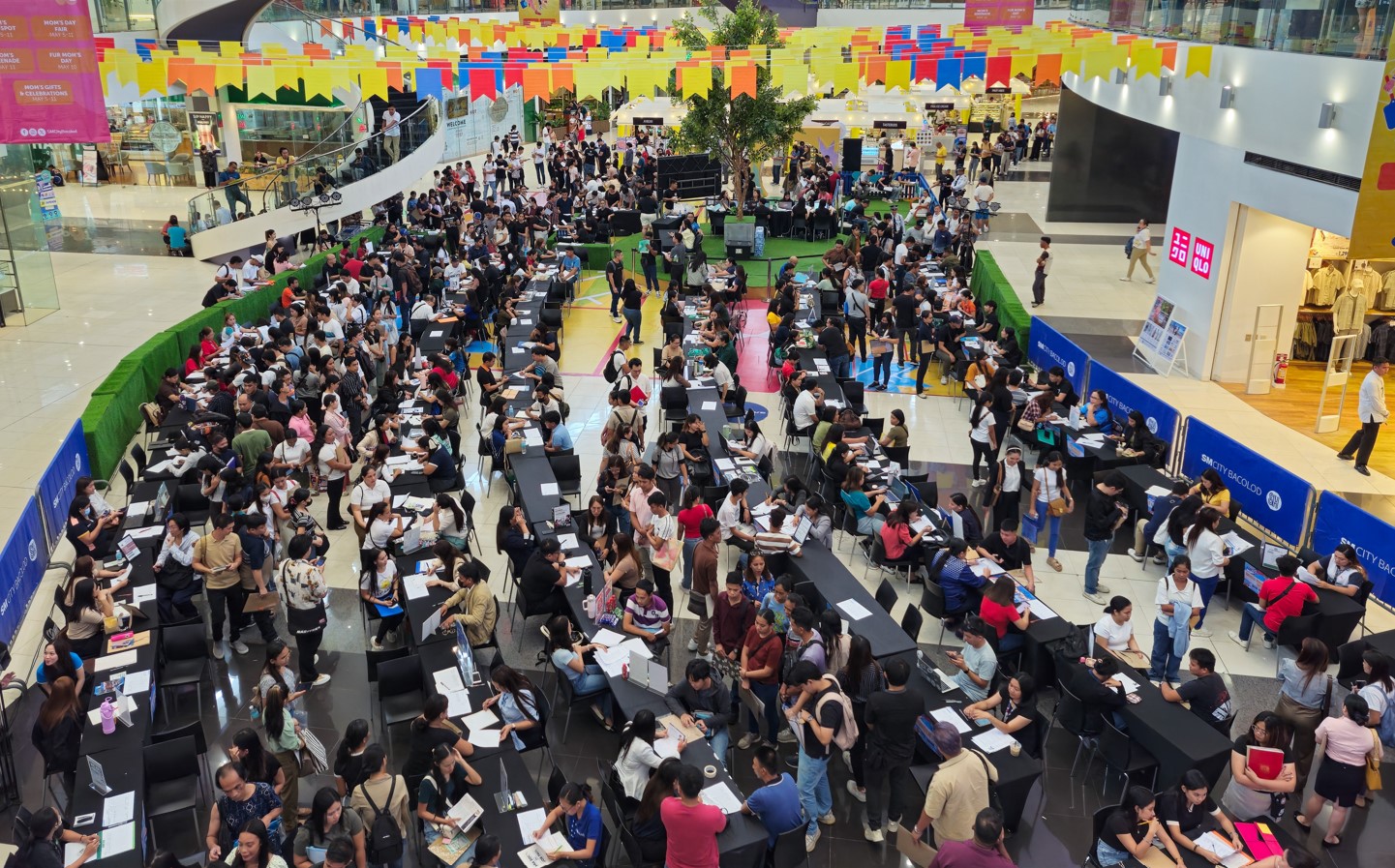 SM Job Fairs draw thousands nationwide in Labor Day activation