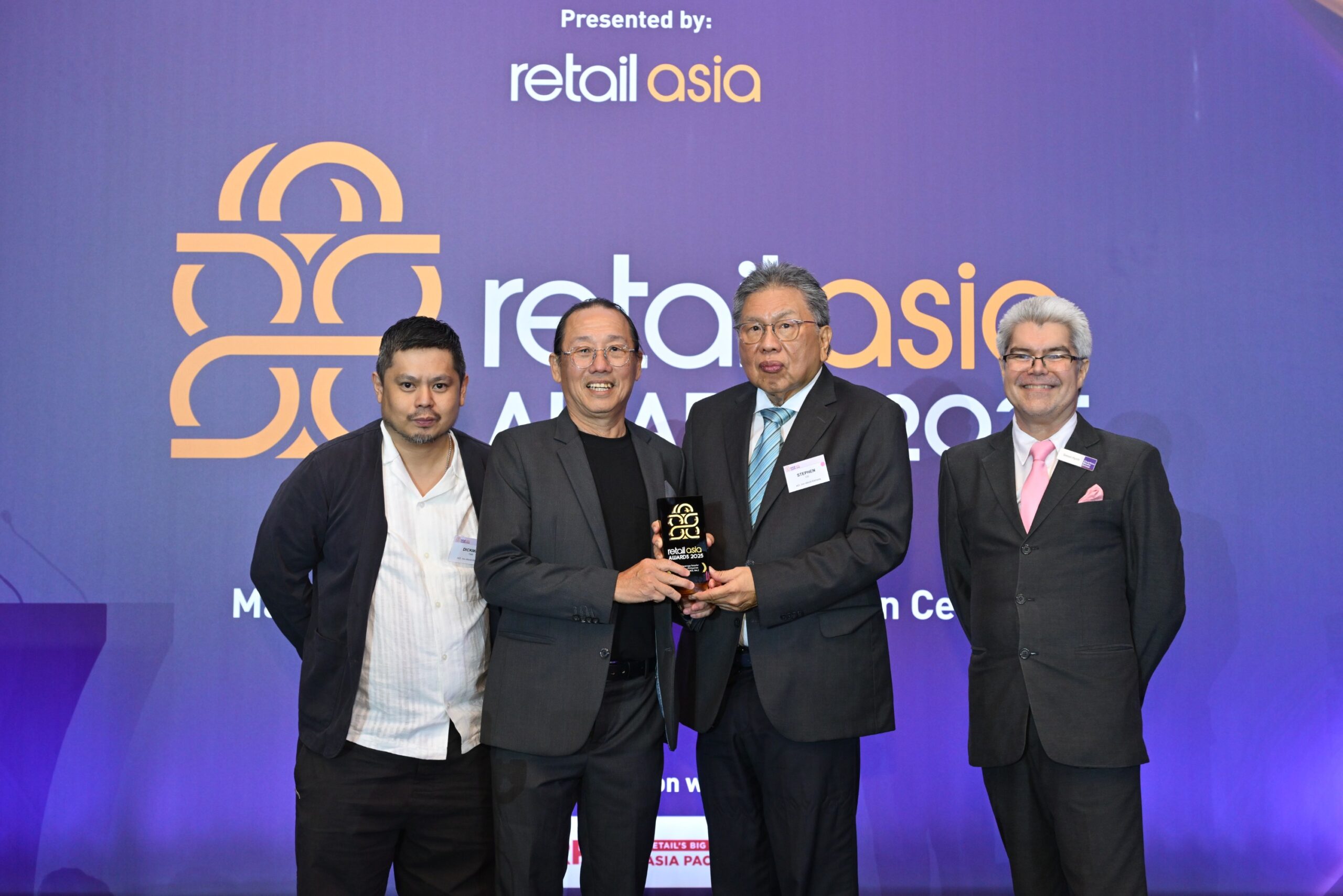 Araneta City’s World Kitchens wins F&B Retailer of the Year at Retail Asia Awards 2025