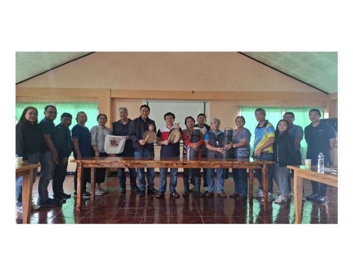 SNAP-Benguet donates traditional IP instruments to Tinongdan