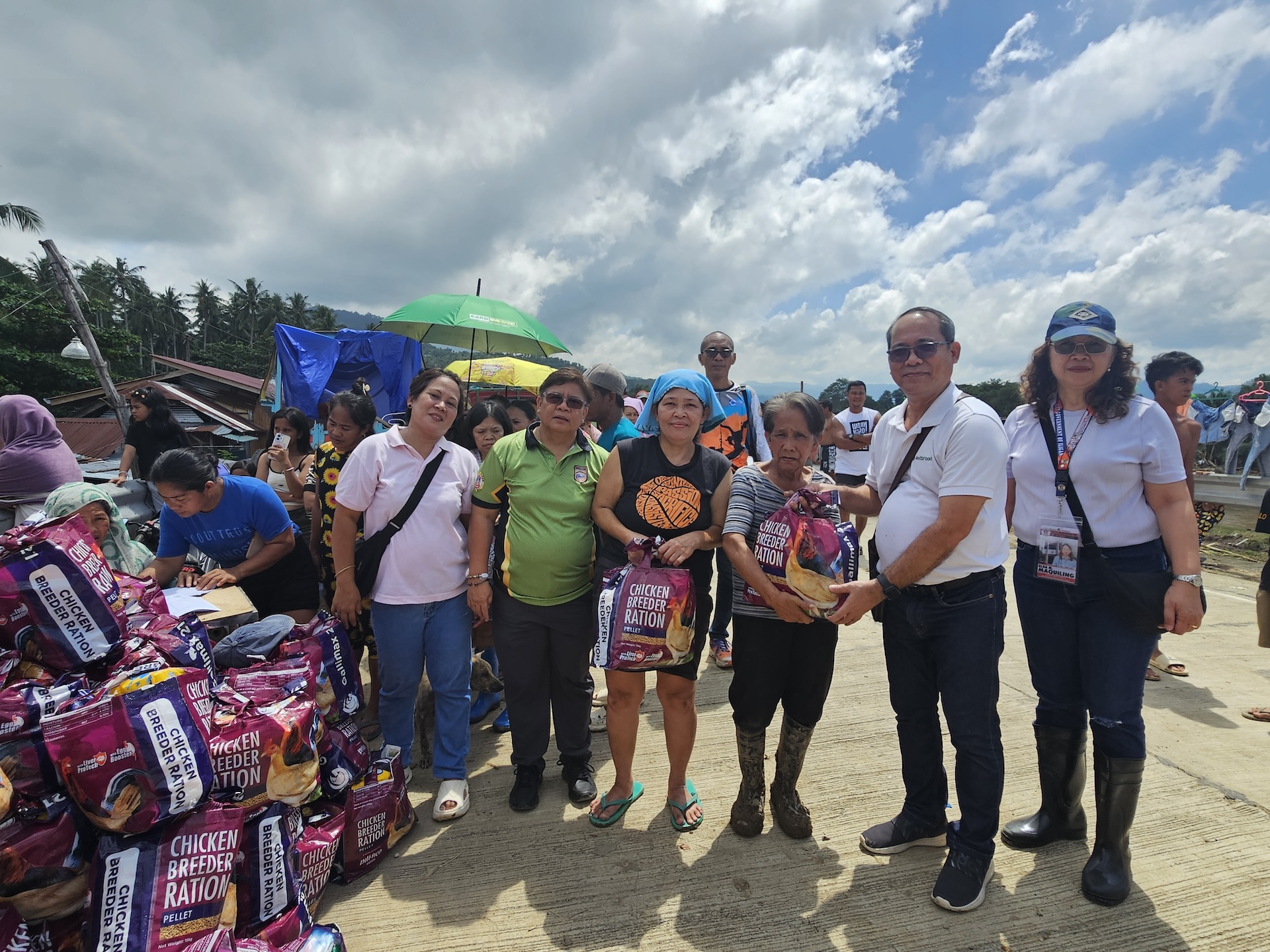 Aboitiz Foods delivers critical aid to over 1,000 TS Basyang-affected families in Iligan