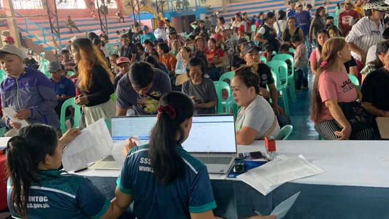 SSS Bontoc Brings Services Closer to Members through E-Wheels Activity